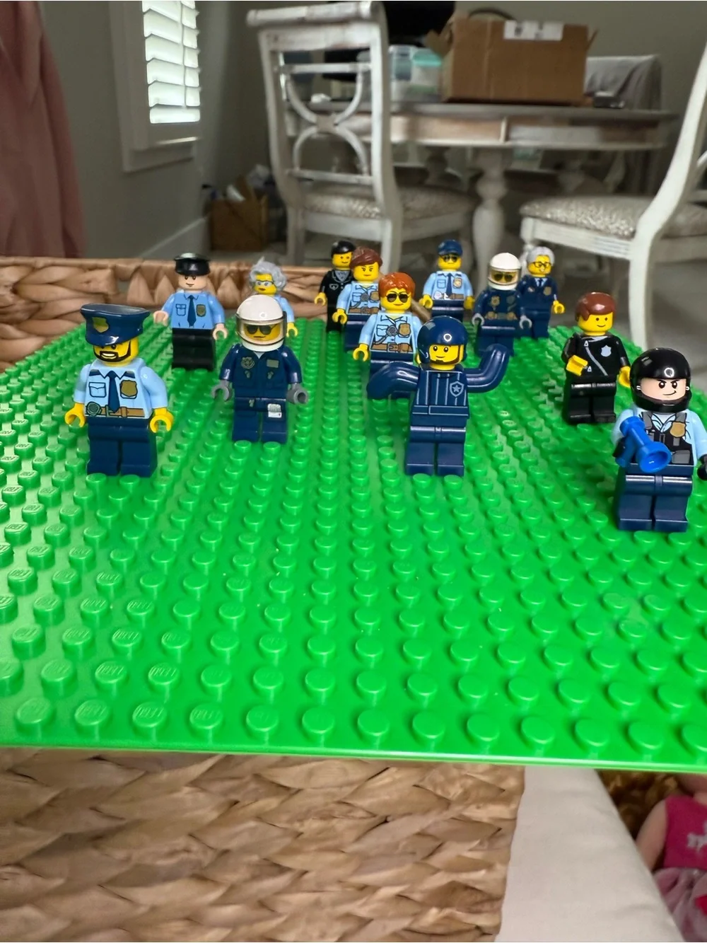 LEGO® City Police Force Mega-Lot | 13 Minifigures & Baseplate